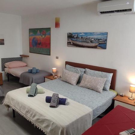 Super Central Studio, No Noise, Near Seaside, Shops Μπάρι Εξωτερικό φωτογραφία